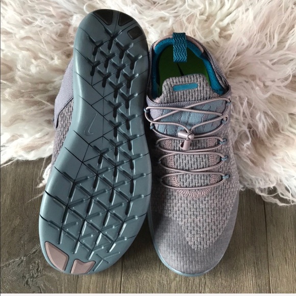 NWT濾Nike Free RN CMTR Premium! - Picture 8 of 8